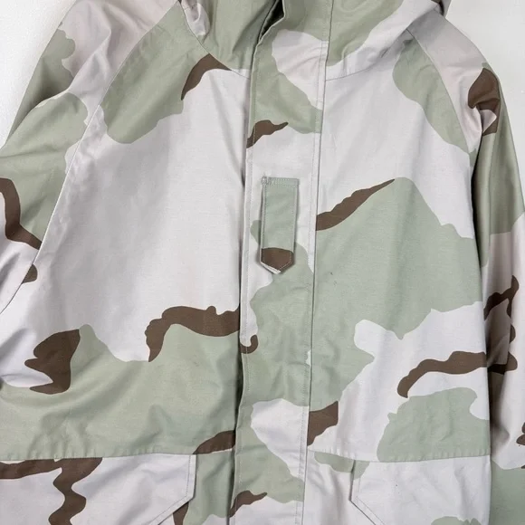 US Military ECWCS Gore-Tex Desert Camo Cold Weather Parka Medium Long